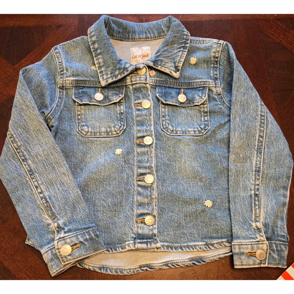 Cat & Jack Girls 5T Medium Wash Denim Jacket Embroidered Daisy Floral Snap Front